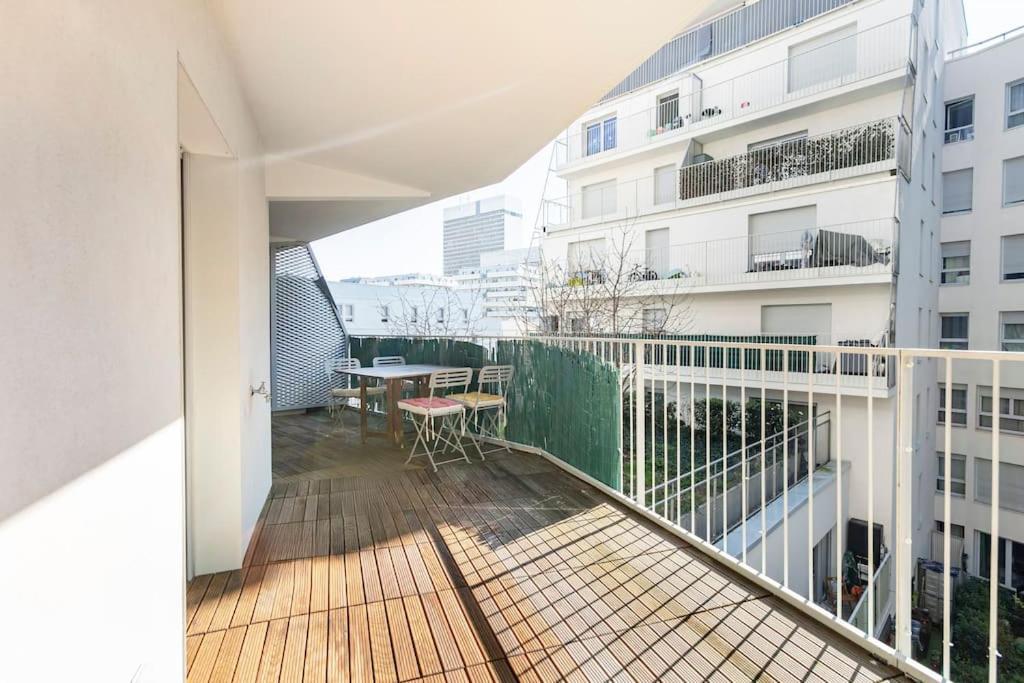 Grand Appartement , Paris La Defense Arena, 50 Metres De La Gare, 15 Min Champs Elysees Нантерр Экстерьер фото