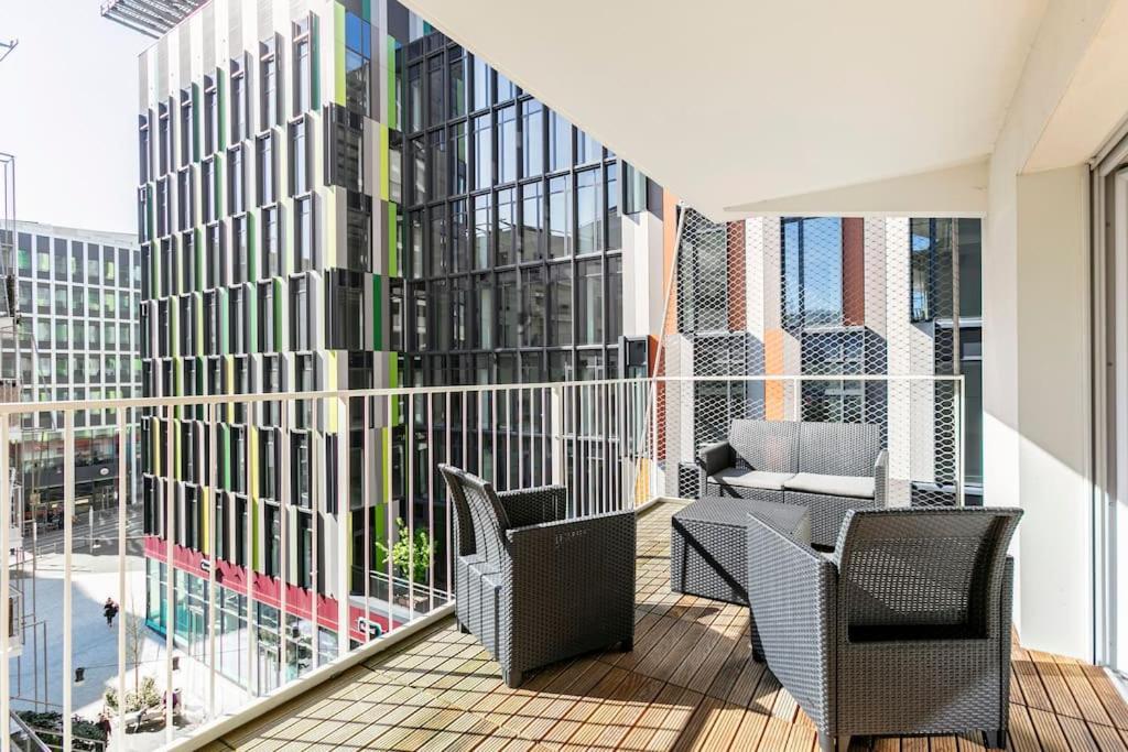 Grand Appartement , Paris La Defense Arena, 50 Metres De La Gare, 15 Min Champs Elysees Нантерр Экстерьер фото