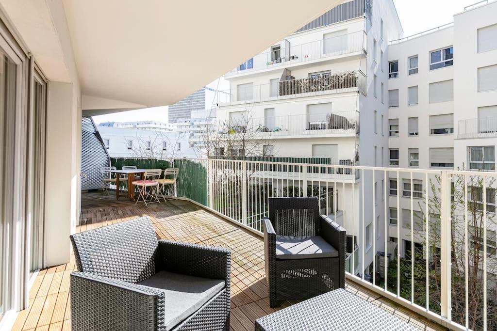 Grand Appartement , Paris La Defense Arena, 50 Metres De La Gare, 15 Min Champs Elysees Нантерр Экстерьер фото